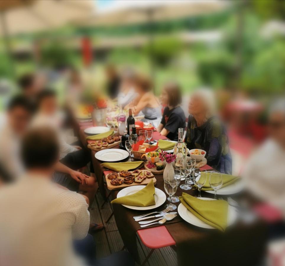 Logis Hotel Restaurant La Barguillere Saint-Pierre-de-Rivière المظهر الخارجي الصورة