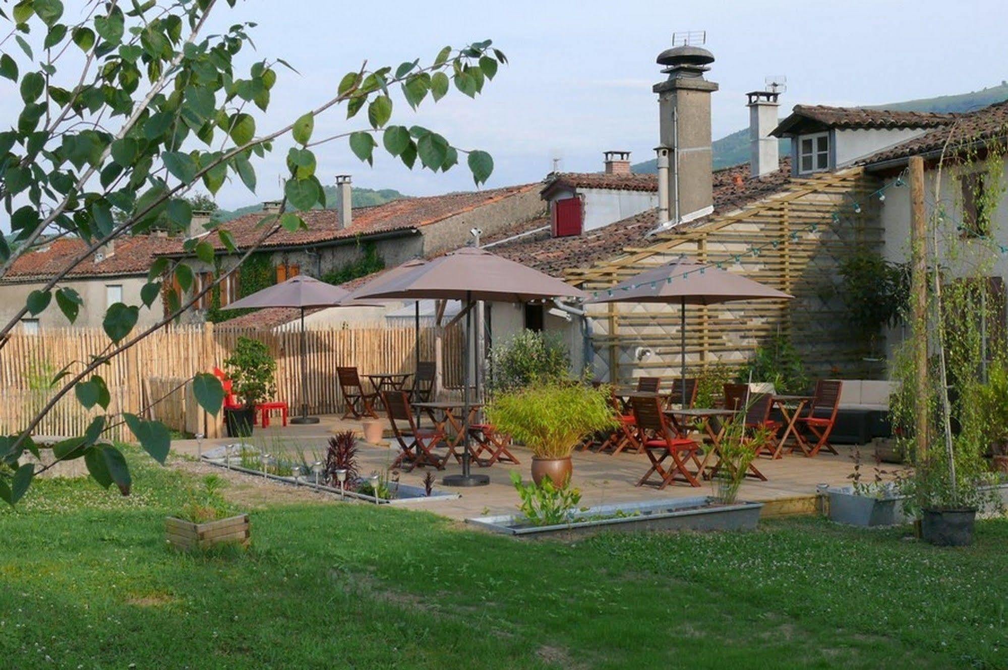Logis Hotel Restaurant La Barguillere Saint-Pierre-de-Rivière المظهر الخارجي الصورة