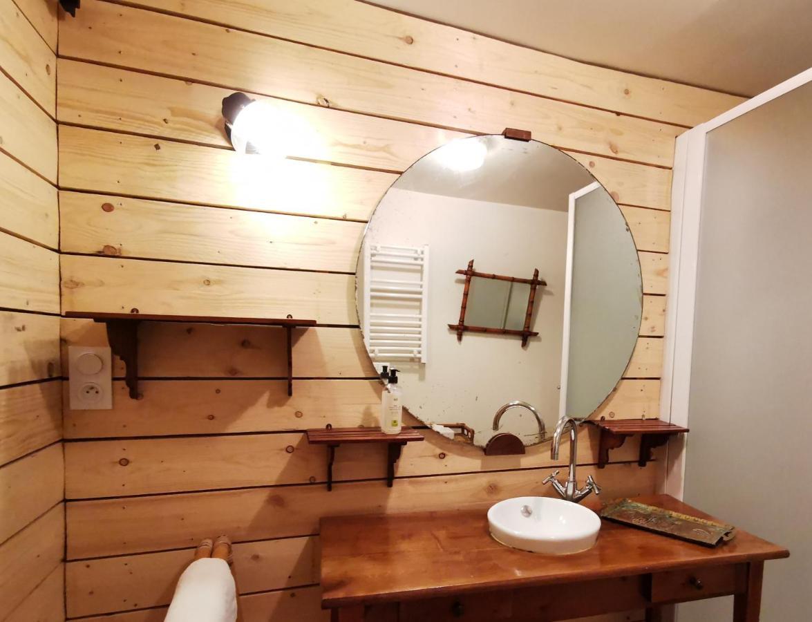 Logis Hotel Restaurant La Barguillere Saint-Pierre-de-Rivière المظهر الخارجي الصورة